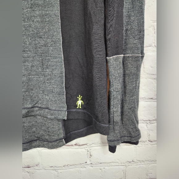 Smartwool Phd Gray and Black Quarter-Zip Pullover - Picture 2 of 6